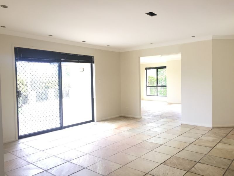 31 Valencia Court, Eatons Hill QLD 4037