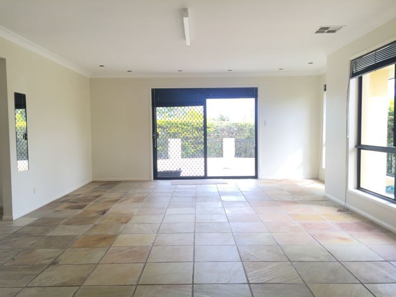 31 Valencia Court, Eatons Hill QLD 4037