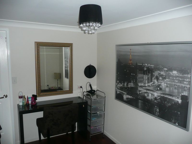 18 Avon Crescent, Albany Creek QLD 4035