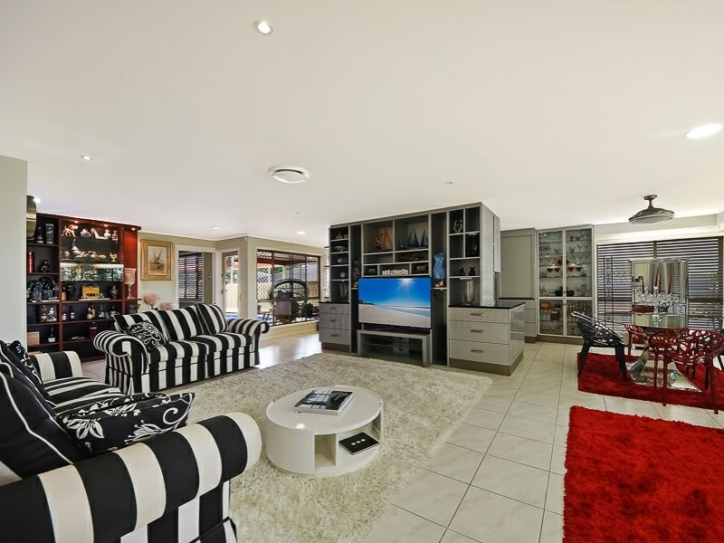 27 McCallum Street, Carseldine QLD 4034