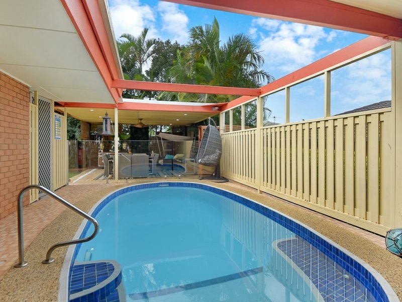 27 McCallum Street, Carseldine QLD 4034