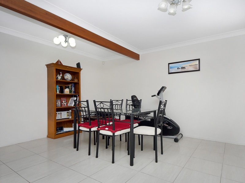4 Hughes Street, Mcdowall QLD 4053