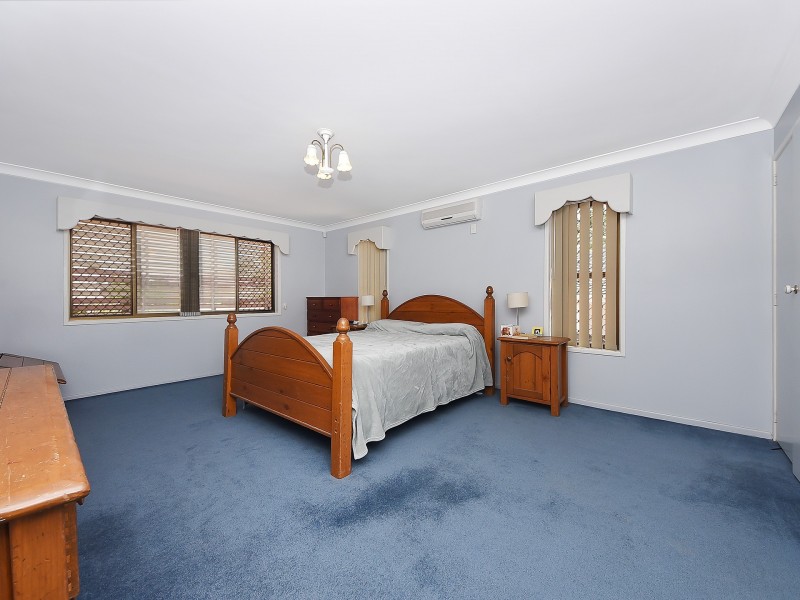4 Hughes Street, Mcdowall QLD 4053