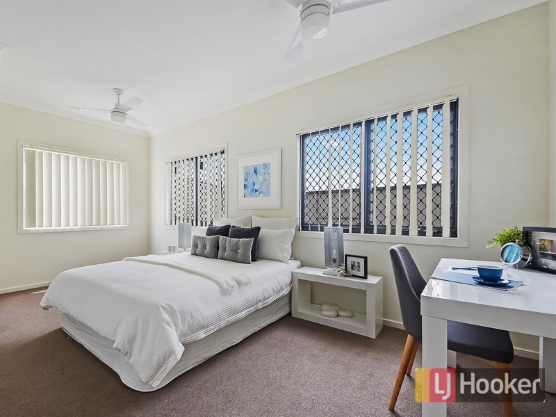 22 Blue Mountains Crescent, Fitzgibbon QLD 4018