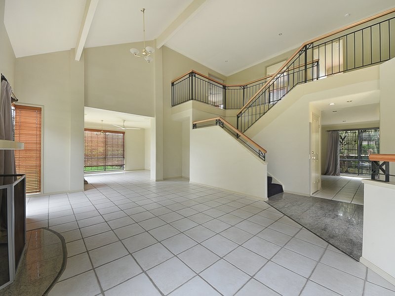 5 Tynedale Place, Carseldine QLD 4034