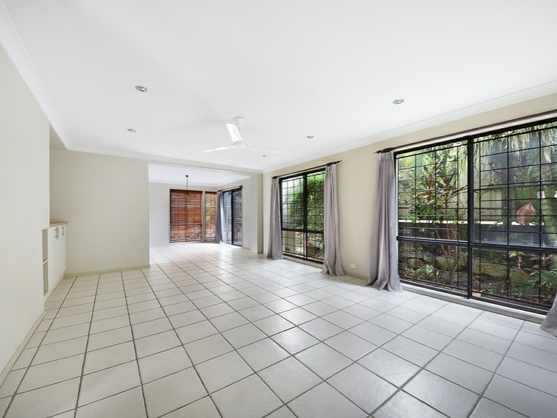 5 Tynedale Place, Carseldine QLD 4034