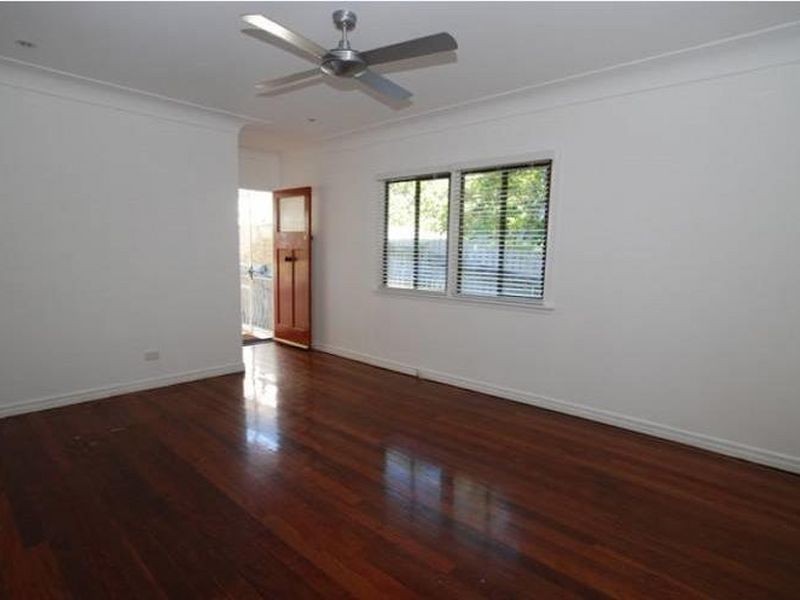12 Thomas Street, Red Hill QLD 4059