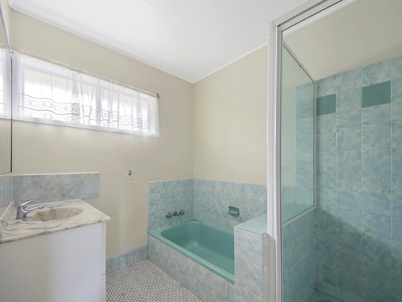 16 Cara Street, Aspley QLD 4034