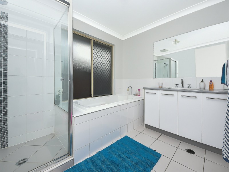 12 Matthew Street, Carseldine QLD 4034