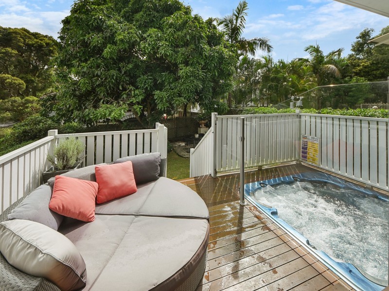 4 Besson Street, Stafford Heights QLD 4053