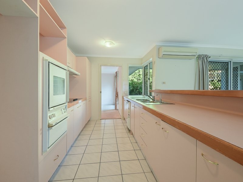 18 Martindale Street, Chermside West QLD 4032