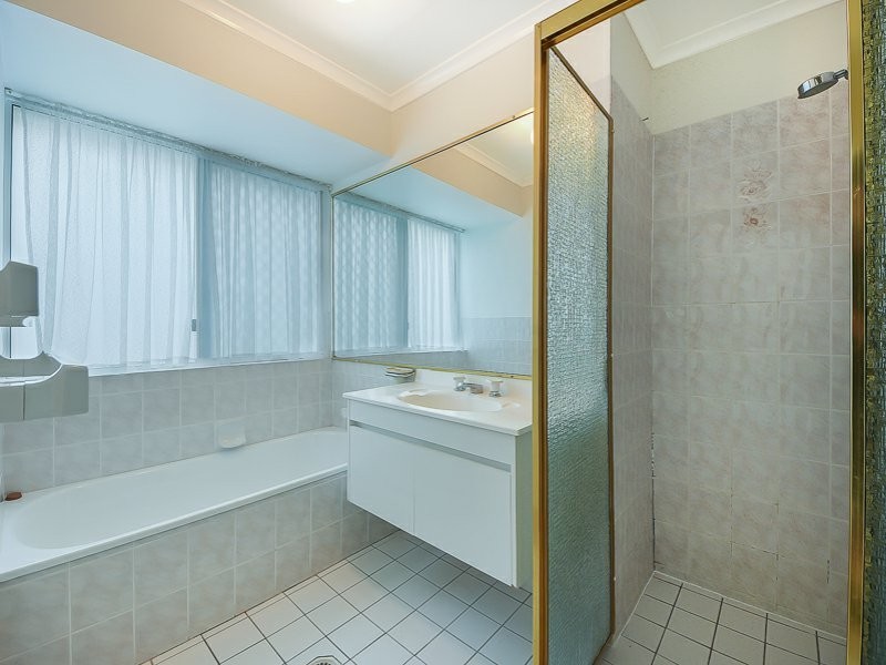 18 Martindale Street, Chermside West QLD 4032