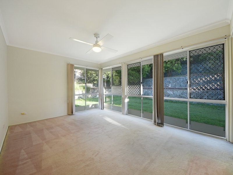 18 Martindale Street, Chermside West QLD 4032