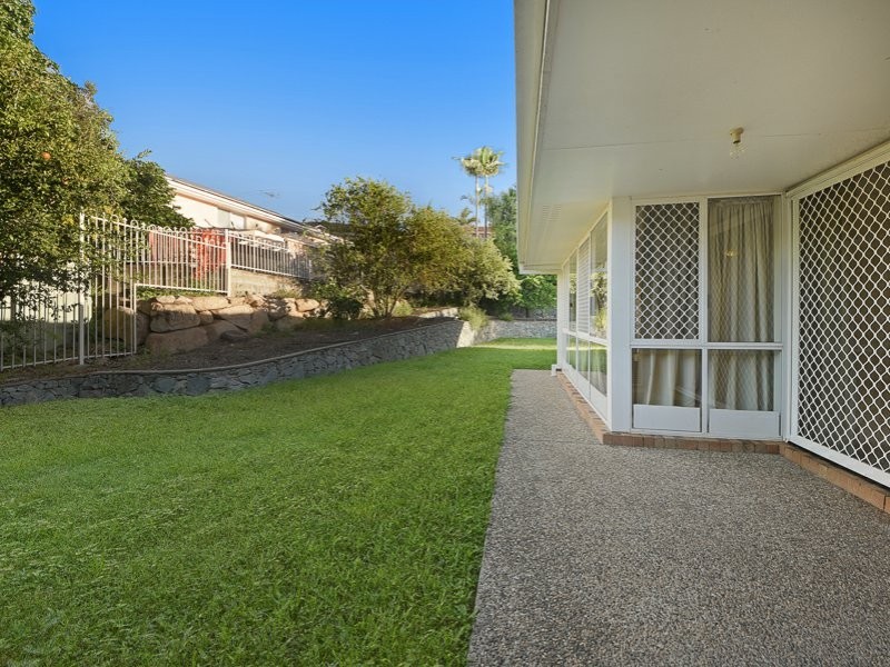 18 Martindale Street, Chermside West QLD 4032