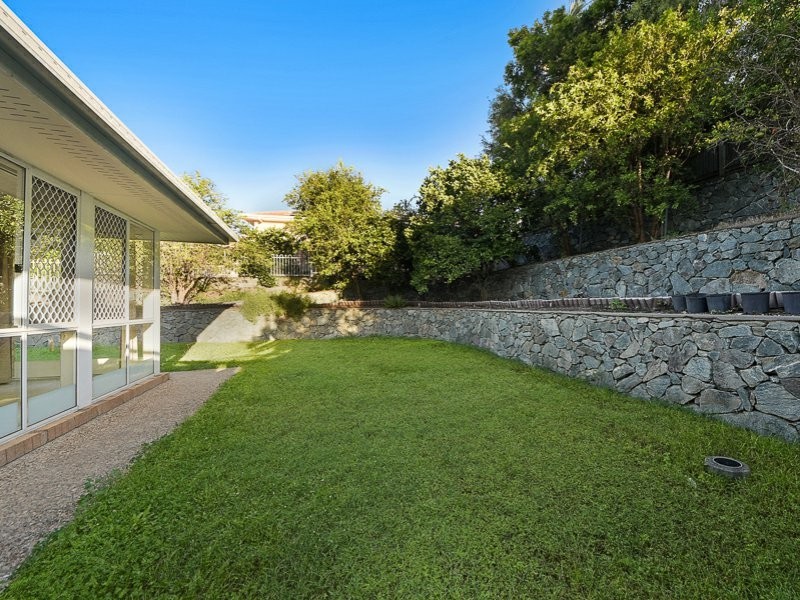 18 Martindale Street, Chermside West QLD 4032