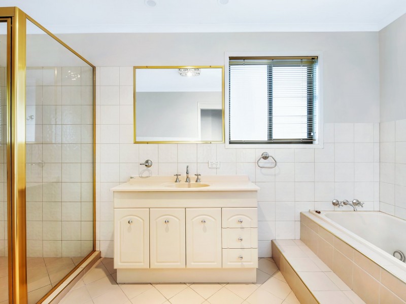 24 McCallum Street, Carseldine QLD 4034