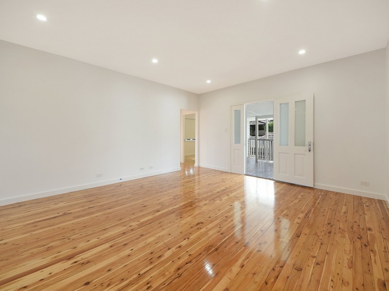 12 Tathra Street, Stafford QLD 4053