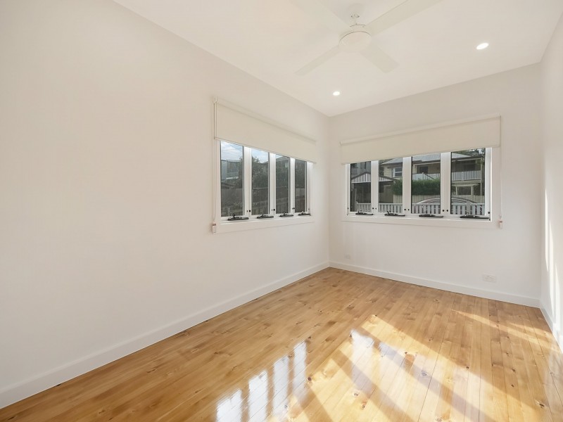 12 Tathra Street, Stafford QLD 4053