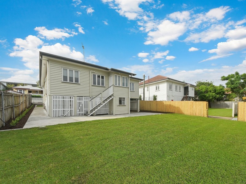 12 Tathra Street, Stafford QLD 4053