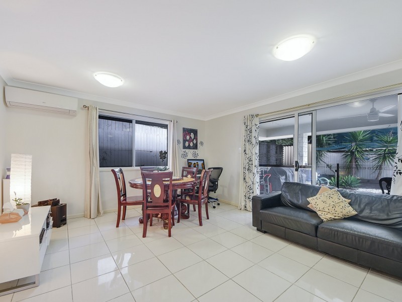 6 Crowley Street, Zillmere QLD 4034