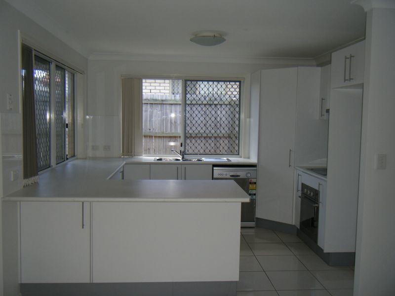 6A Olivine Court, Rothwell QLD 4022