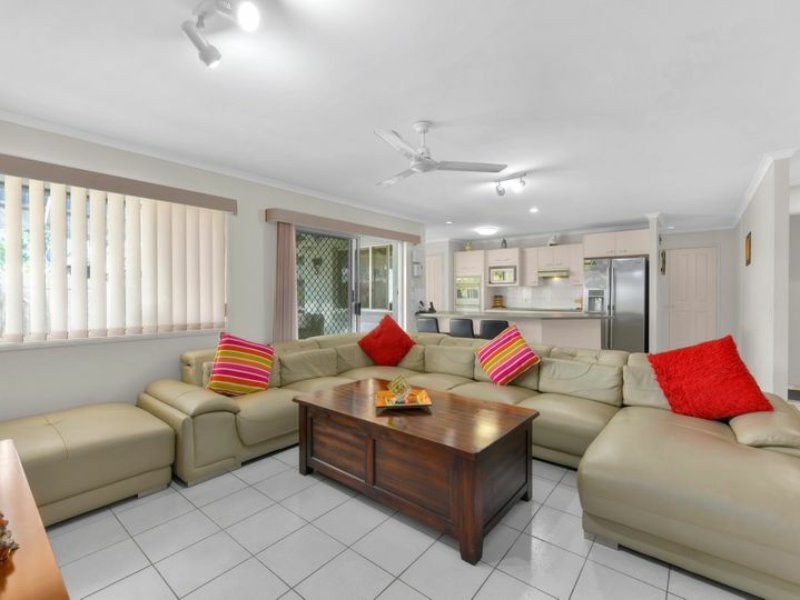 61 Balcara Avenue, Carseldine QLD 4034