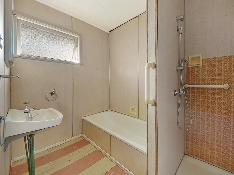 51 Basnett Street, Chermside West QLD 4032