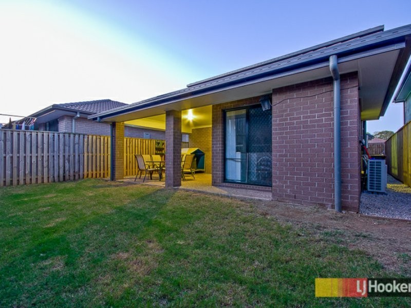 56 Merimbula Crescent, Fitzgibbon QLD 4018