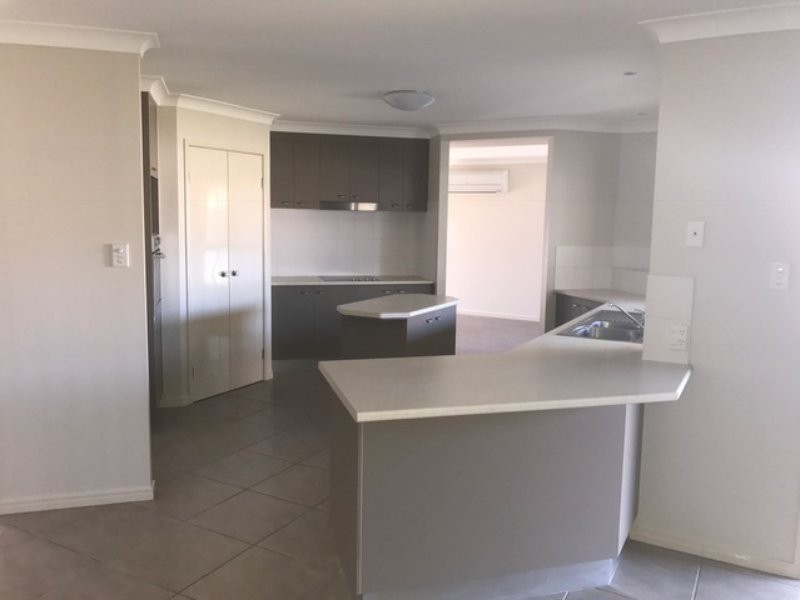 8 Bison Court, Warner QLD 4500
