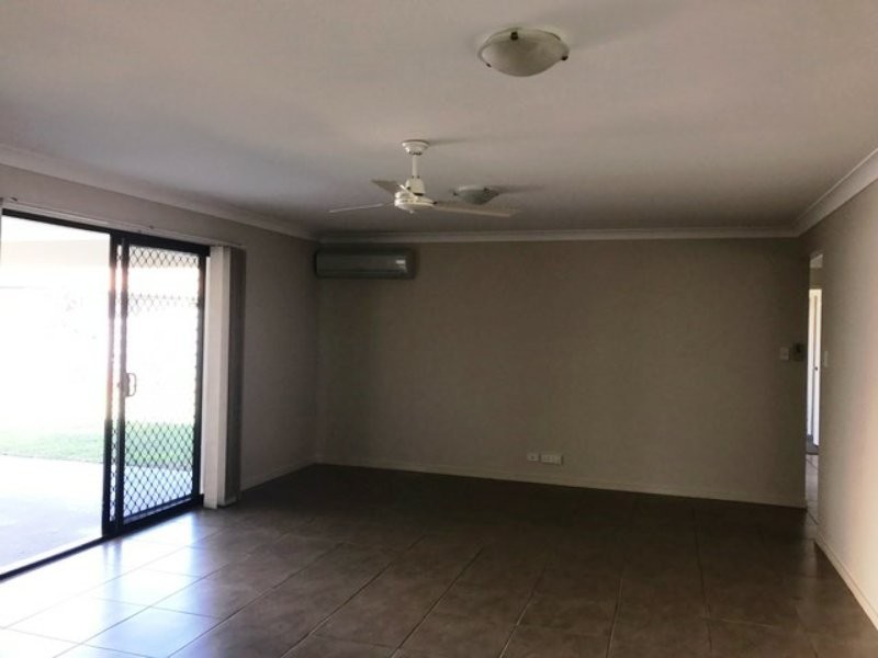 8 Bison Court, Warner QLD 4500