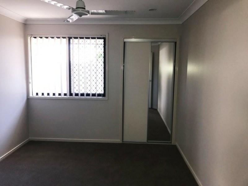 8 Bison Court, Warner QLD 4500