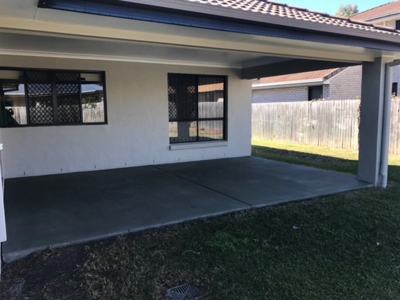 8 Bison Court, Warner QLD 4500