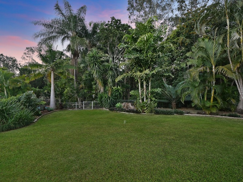 33 Bowen Avenue, Albany Creek QLD 4035