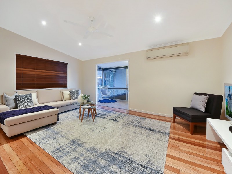 33 Bowen Avenue, Albany Creek QLD 4035