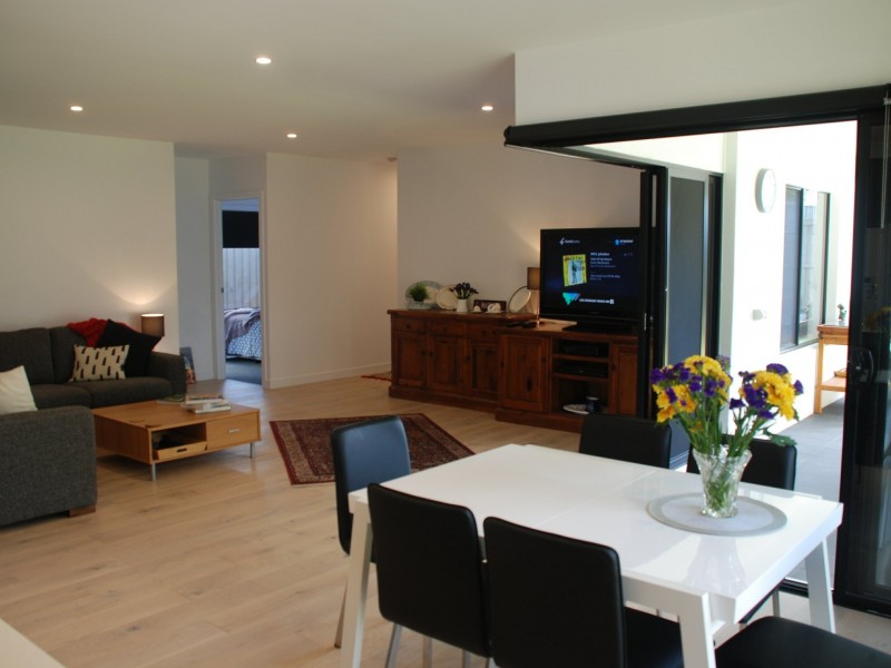 1 Pinnibar Street, Bridgeman Downs QLD 4035