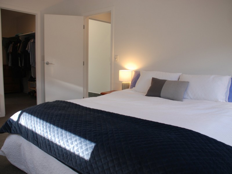 1 Pinnibar Street, Bridgeman Downs QLD 4035