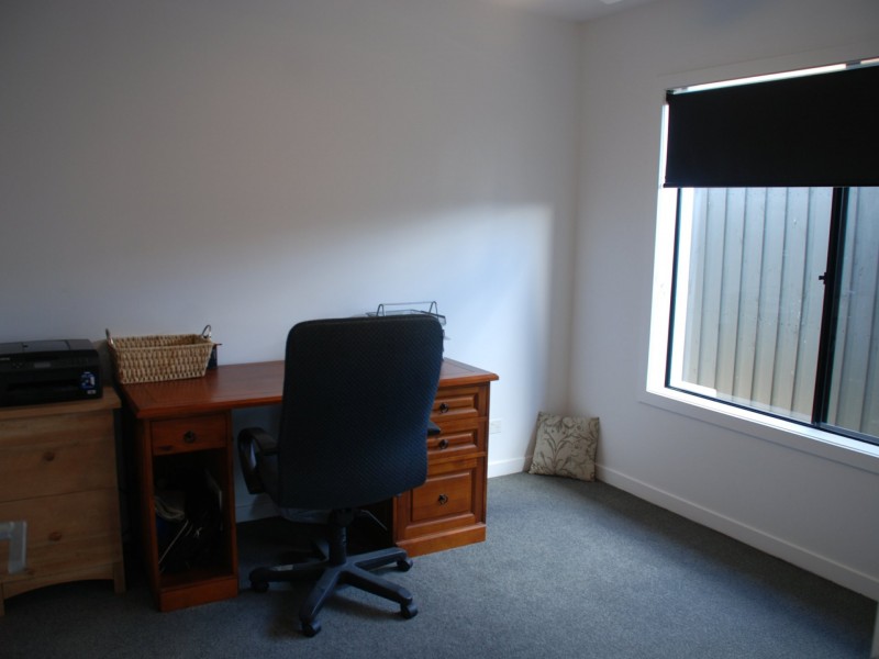 1 Pinnibar Street, Bridgeman Downs QLD 4035