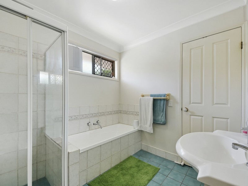 51 Azalea Crescent, Fitzgibbon QLD 4018