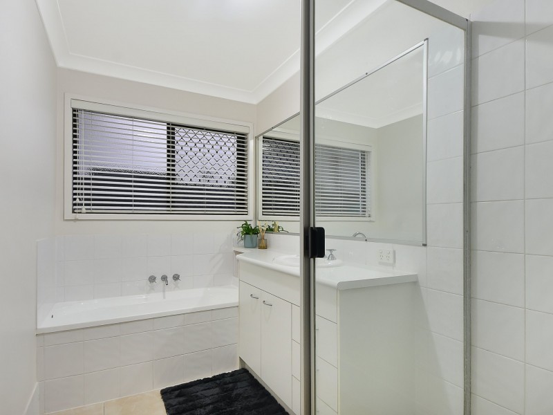 2/42 Ronnex Place, Aspley QLD 4034