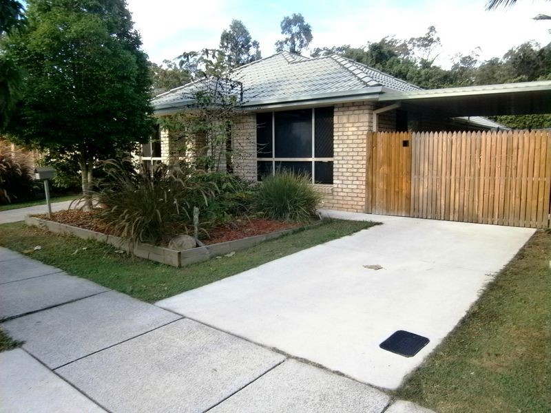 35 Cambridge Crescent, Fitzgibbon QLD 4018