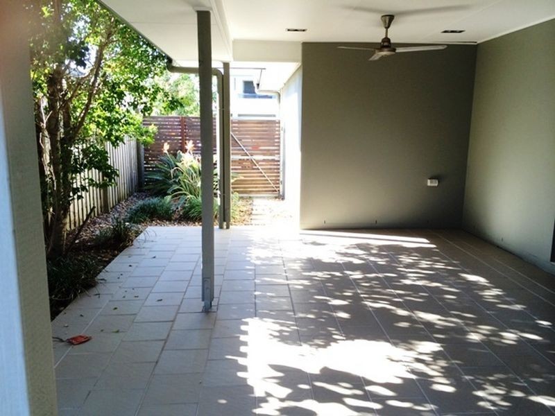 18 Petrie Crescent, Aspley QLD 4034