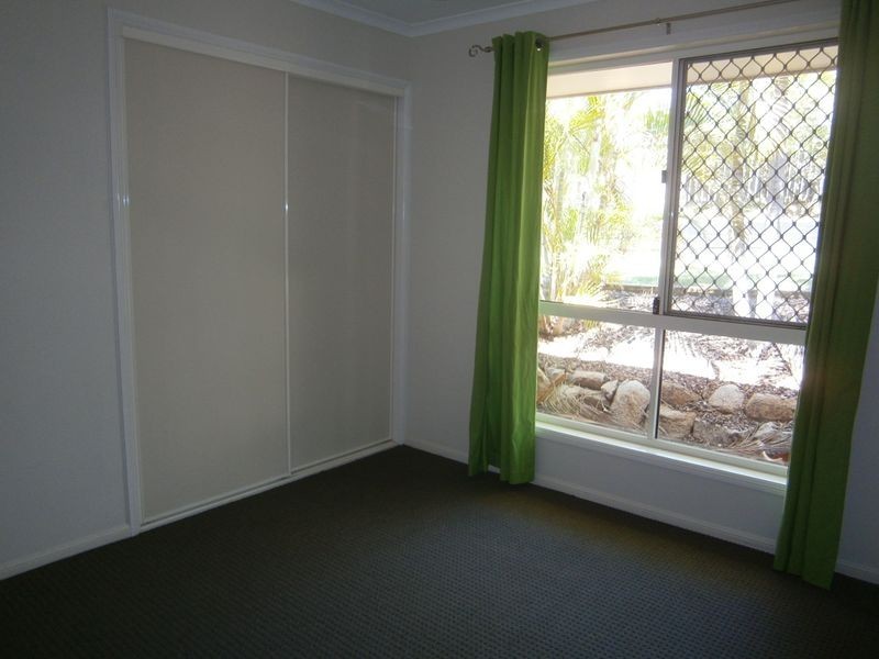 17 Saraband Drive, Eatons Hill QLD 4037