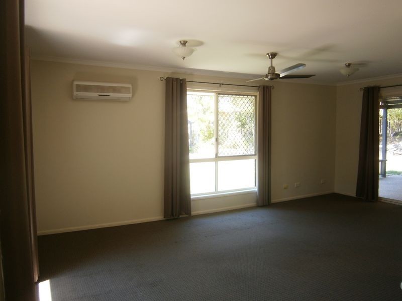 17 Saraband Drive, Eatons Hill QLD 4037