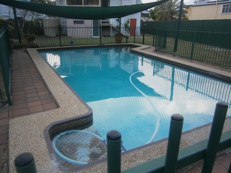 34 Wharf Street, Shorncliffe QLD 4017