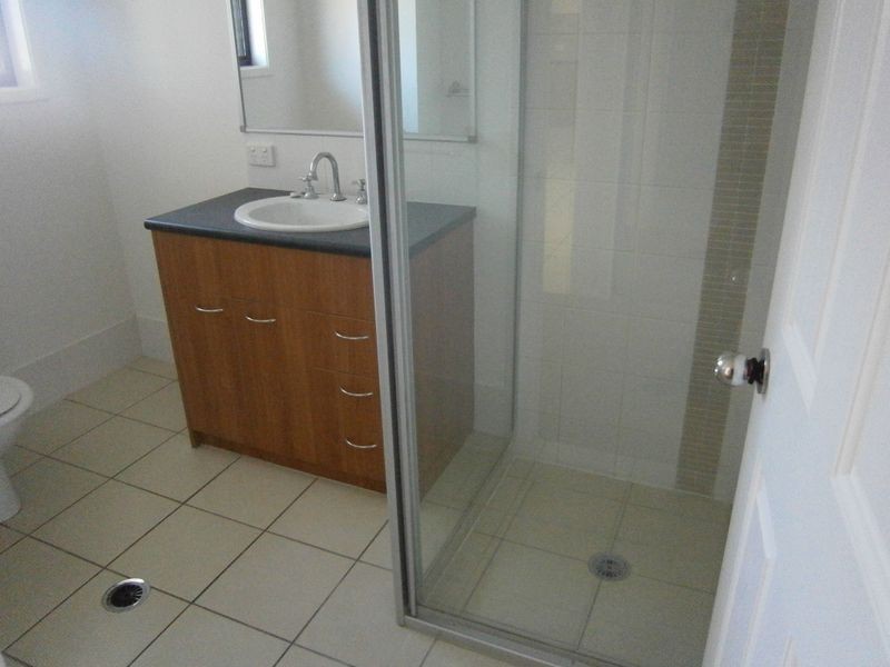 12 Violet St, Kallangur QLD 4503