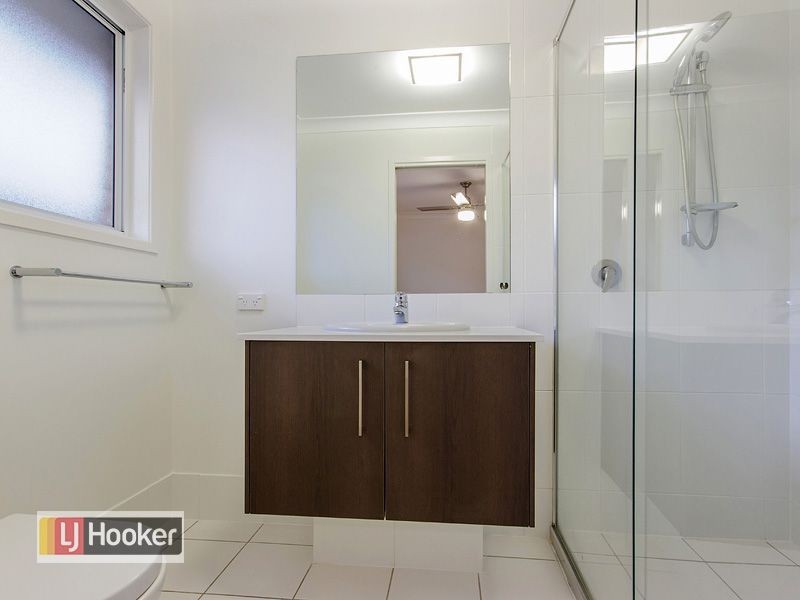 64 Mount Kaputar Ave, Fitzgibbon QLD 4018