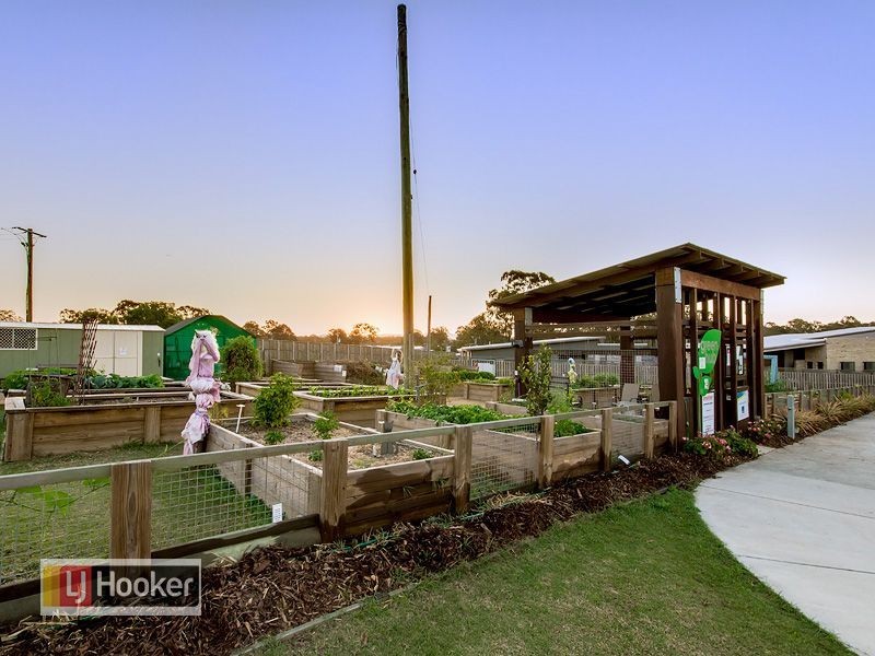 64 Mount Kaputar Ave, Fitzgibbon QLD 4018