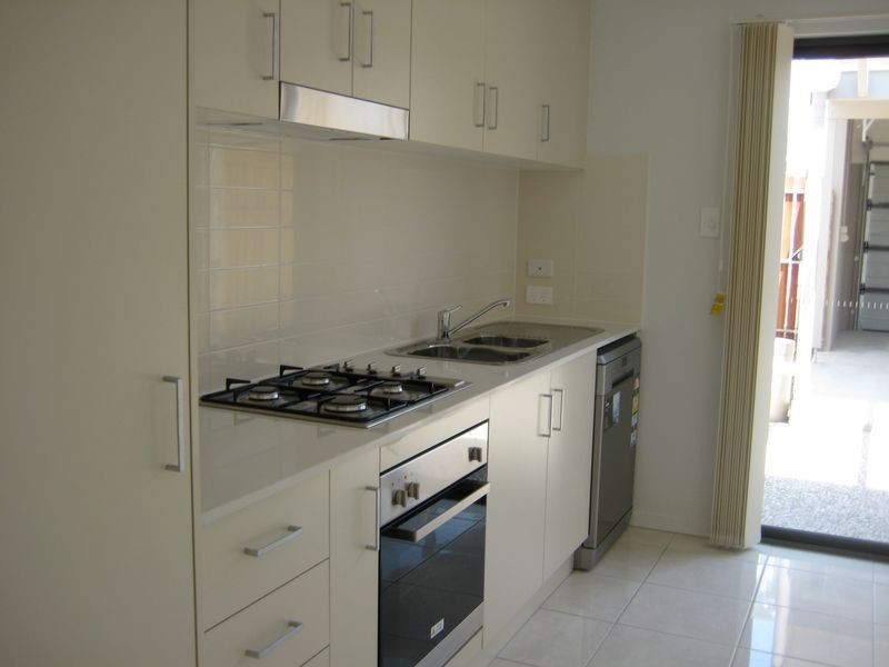 142 Carselgrove Avenue, Fitzgibbon QLD 4018