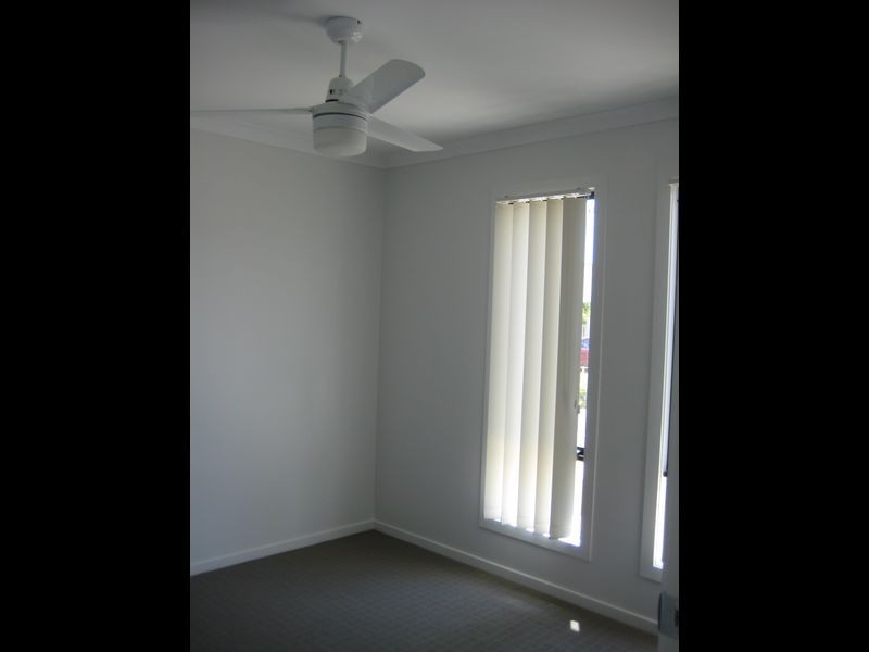 142 Carselgrove Avenue, Fitzgibbon QLD 4018