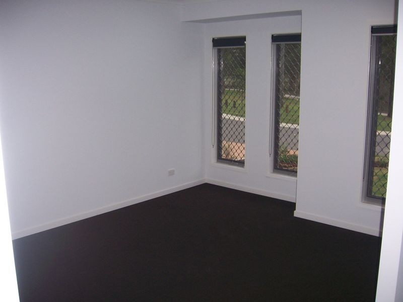 18 Castlewellan Circuit, Warner QLD 4500